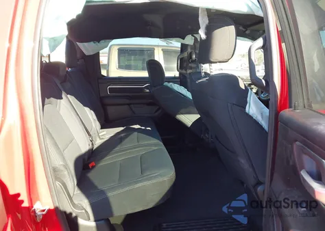 2024 Ram 1500 Big Horn 4X4 6'4 Box z USA, uszkodzony, nr VIN 1C6SRFMTXRN111541